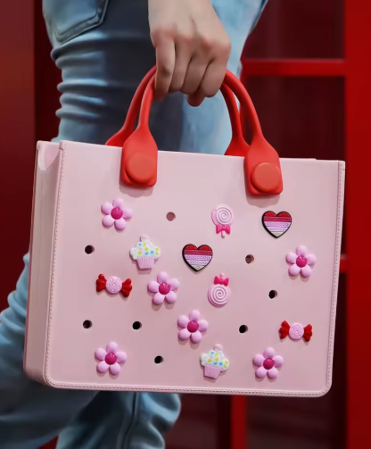 BUBBLY BAG™ Small - A hibrid stílus-statement, ami mindenhová veled tart